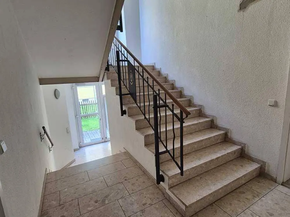 ***3-Zimmer-Wohnung im Erdgeschoss mit Wohnküche und Balkon***