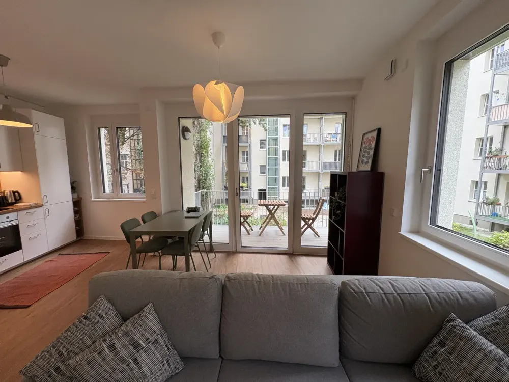 First Occupancy 2026: Stylish, Fully Furnished 2-Room Apartment with Balcony in Berlin (10245)