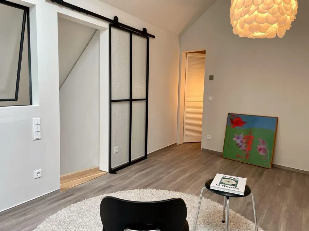 ☀️ Pretty Attic Maisonette Apartment in Historic Building from the Founding Era