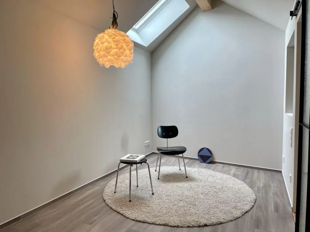☀️ Pretty Attic Maisonette Apartment in Historic Building from the Founding Era
