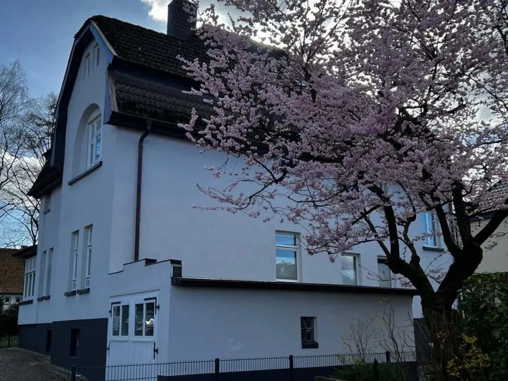 Exklusive 3 Zimmer-Wohnung in Jugendstilvilla