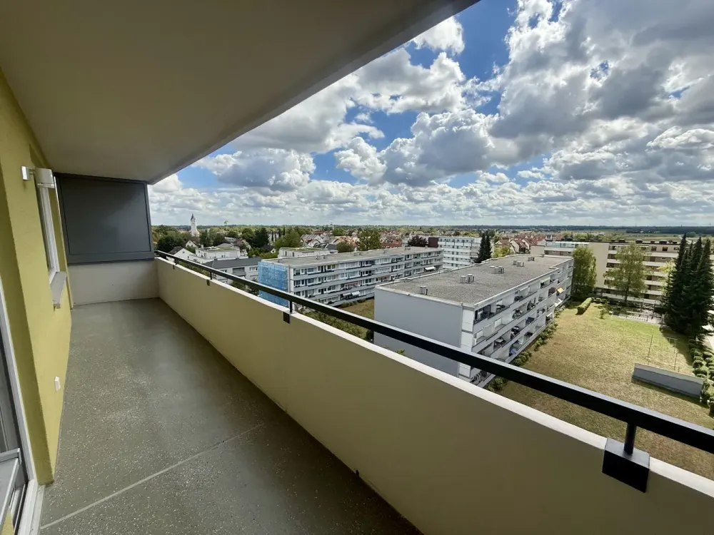 2-Zimmer Wohnung - vollständig saniert - sehr hell - großer Balkon