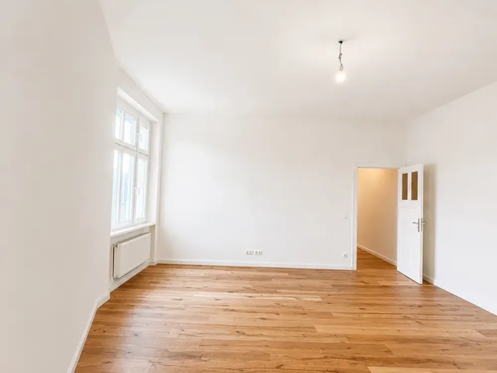 +++Frisch sanierte 2 Zimmerwohnung mit Einbauküche