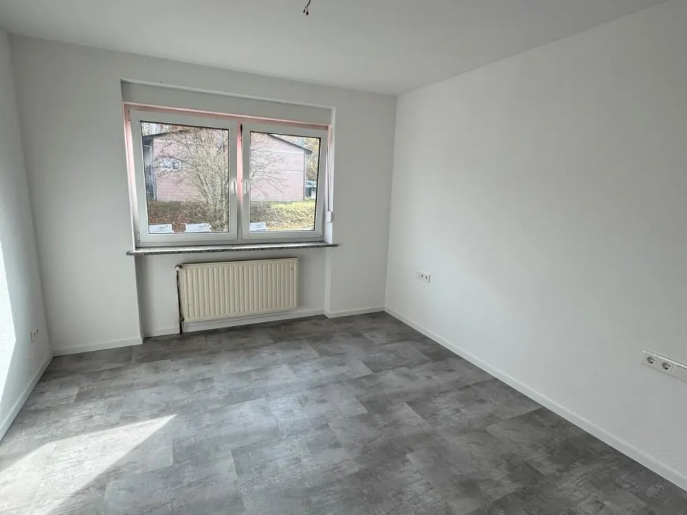 Helle renovierte 3-Zimmer-Wohnung in Gersheim| 72 m²| ab Oktober
