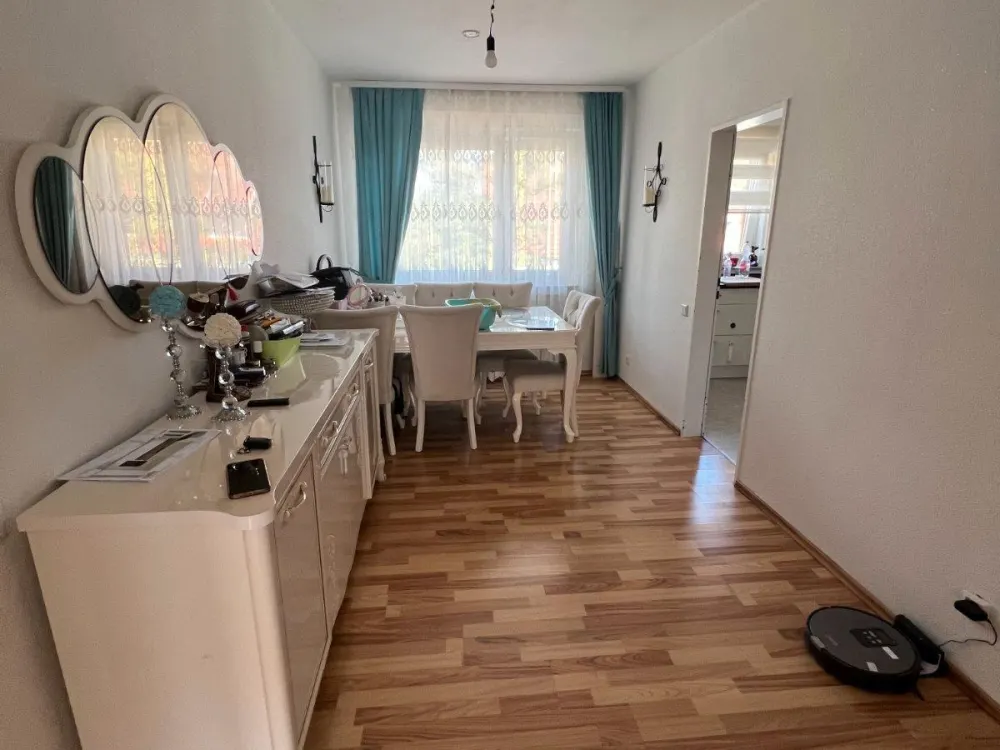 3,5-Zimmer Wohnung mit Balkon in modernem Mehrfamilienhaus