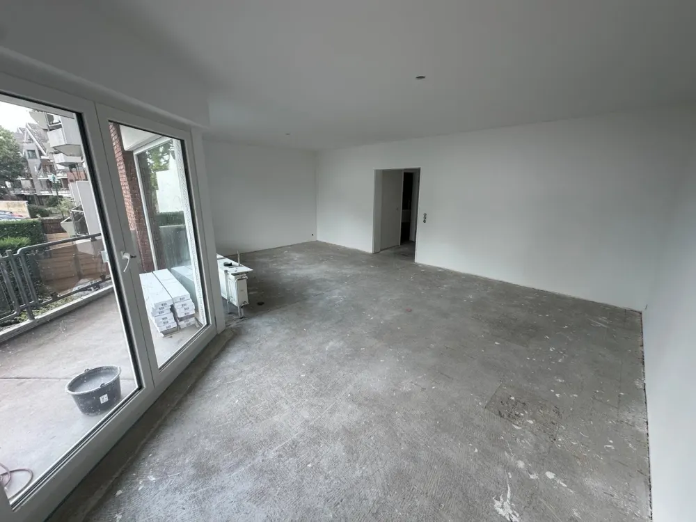 Frisch renovierte 4 Zimmer Wohnung 118 Quadratmeter
