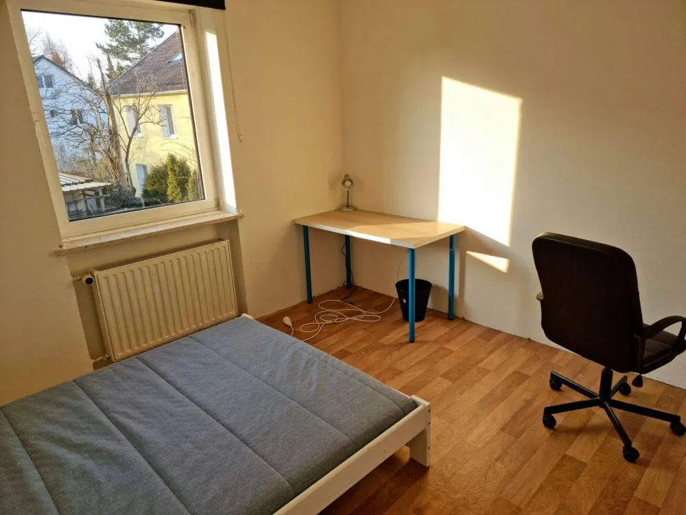 Furnished Shared Apartment Room from 1/15.10.26 in Munich, Near U3 Subway