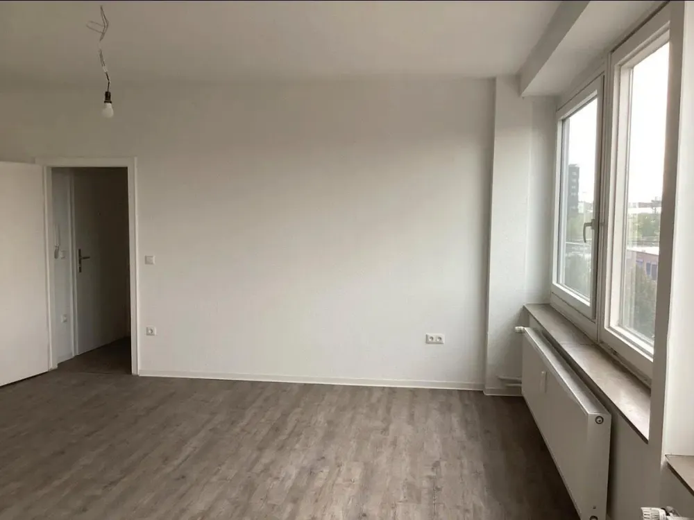 Renovierte 1-Zimmer-Wohnung ca. 35 m2 - ab sofort verfügbar