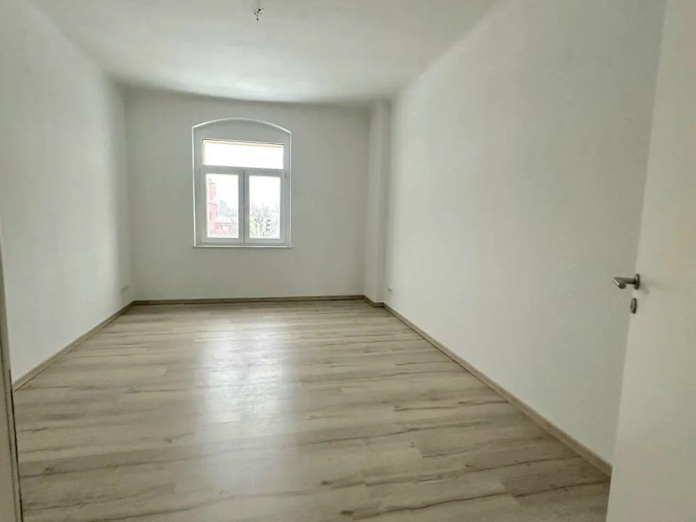 gemütliche 2-Raum-Wohnung im EG zur Miete in Dresden Gorbitz - Wentzel Dr.