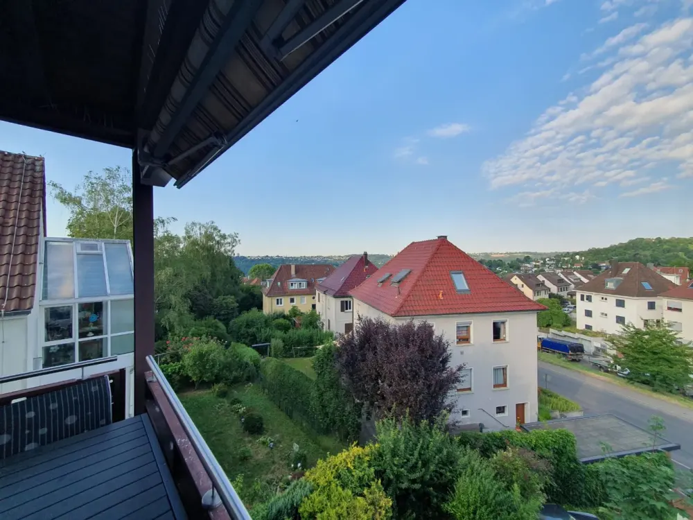 Esslingen-Nord (Nähe Burg), schön sanierte 4,5-ZW, EBK,Balkon,Garage