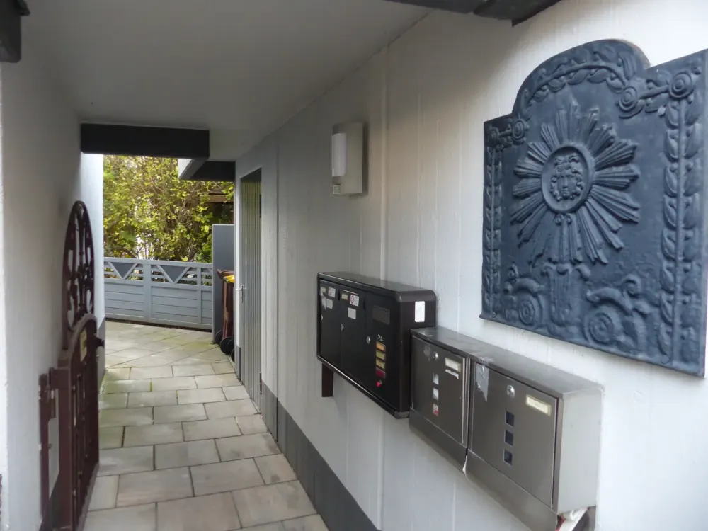 Esslingen-Nord (Nähe Burg), schön sanierte 4,5-ZW, EBK,Balkon,Garage
