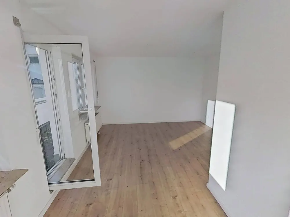 Wohnen auf der Sonnenseite: Helle 2-Zimmer-Wohnung mit Balkon in Stuttgart