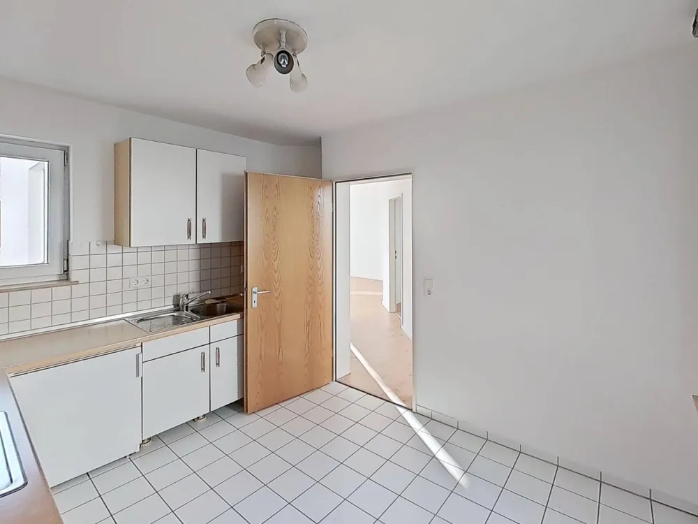 Wohnen auf der Sonnenseite: Helle 2-Zimmer-Wohnung mit Balkon in Stuttgart