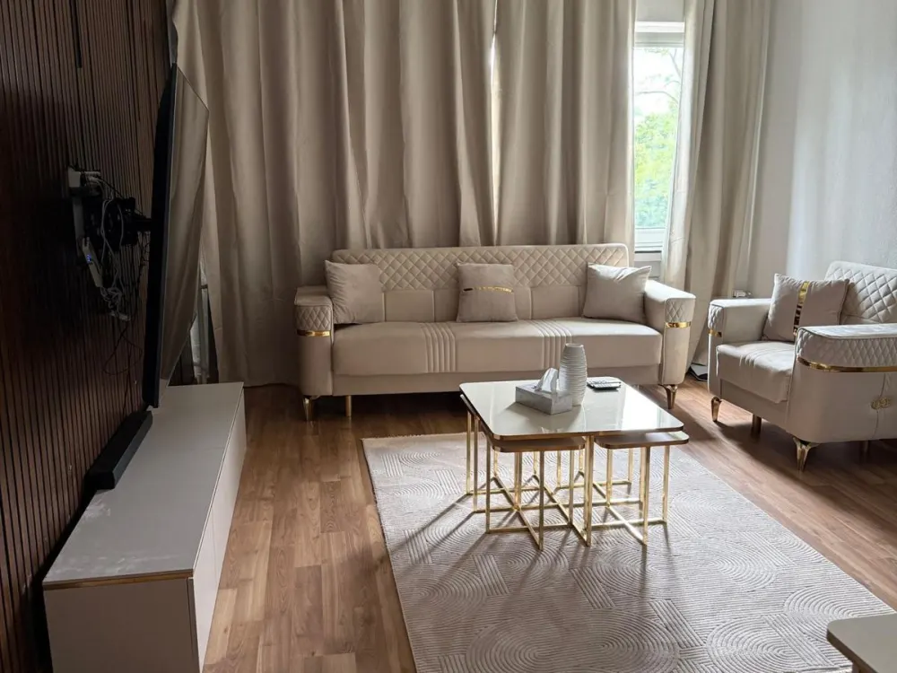 Möblierte 3-Zimmer-Wohnung zu vermieten. Nachmieter gesucht.