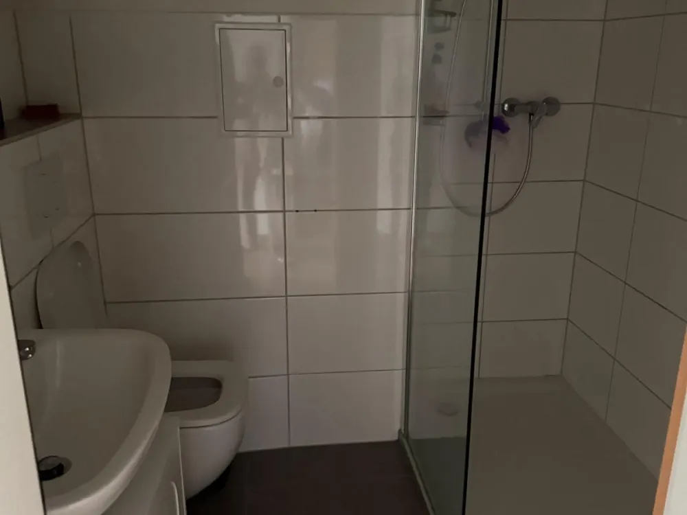 Möblierte 3-Zimmer-Wohnung zu vermieten. Nachmieter gesucht.