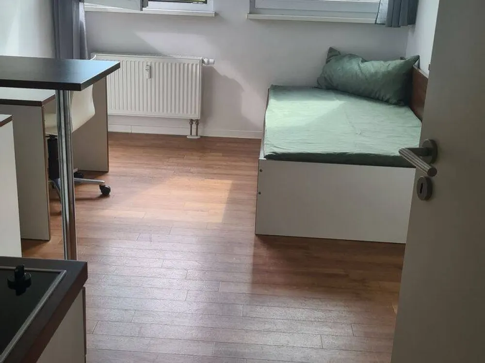 Vollmöbliertes 1-Zimmer-Apartment