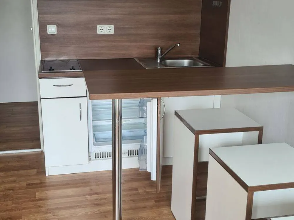 Vollmöbliertes 1-Zimmer-Apartment