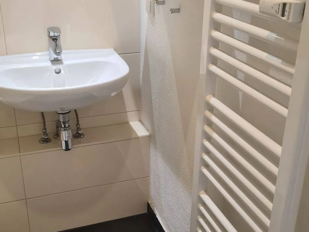Vollmöbliertes 1-Zimmer-Apartment