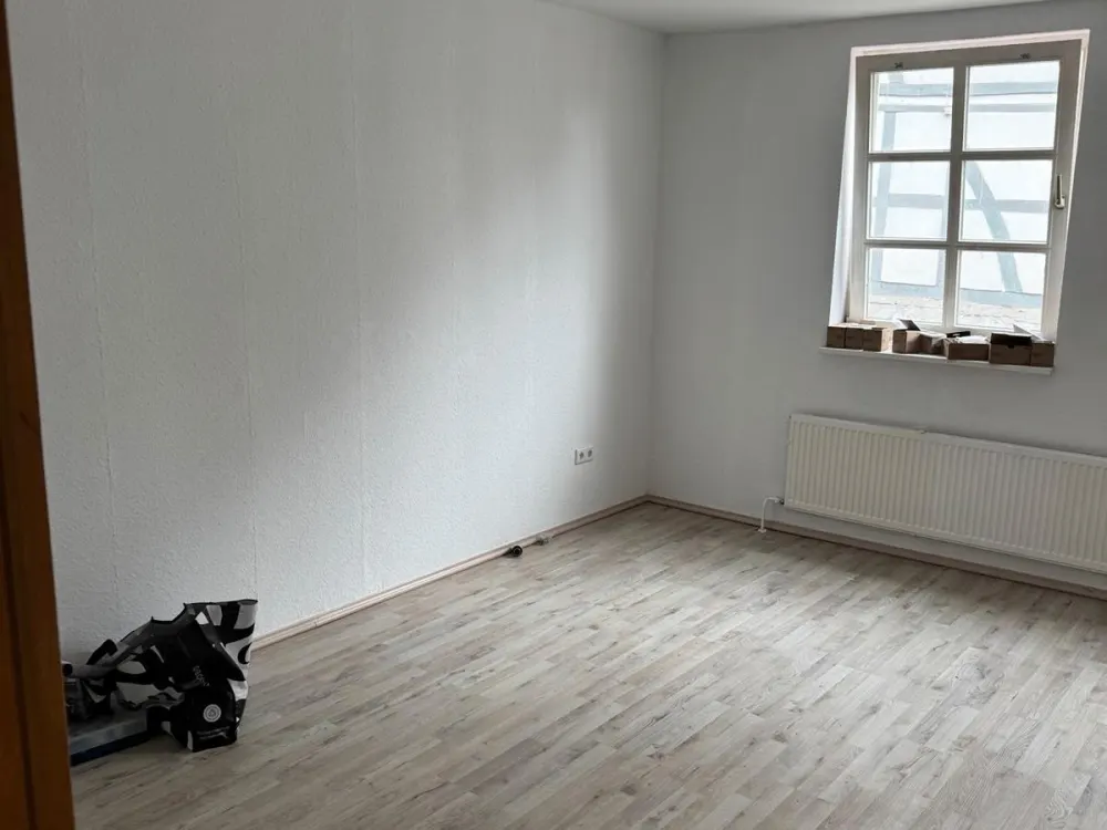 Eine schöne 3 Zimmer Wohnung (kernsaniert) in Sarstedt