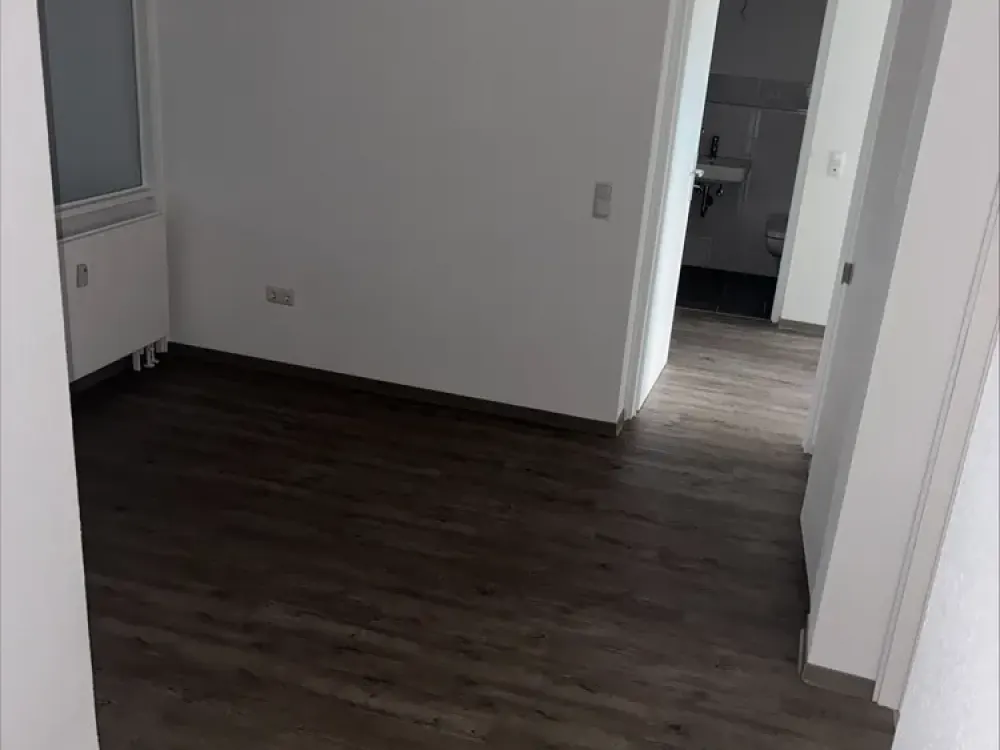 A great living experience: central 4-room apartment with balcony!
