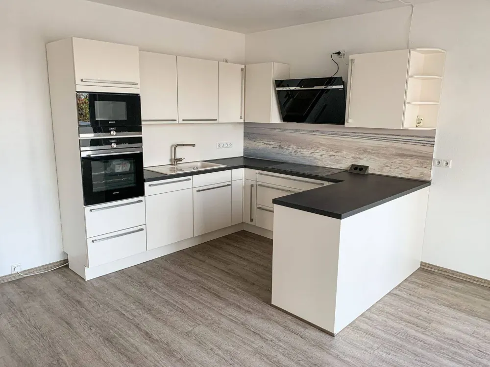 Large 4-Room Apartment for Families in Johannesvorstadt