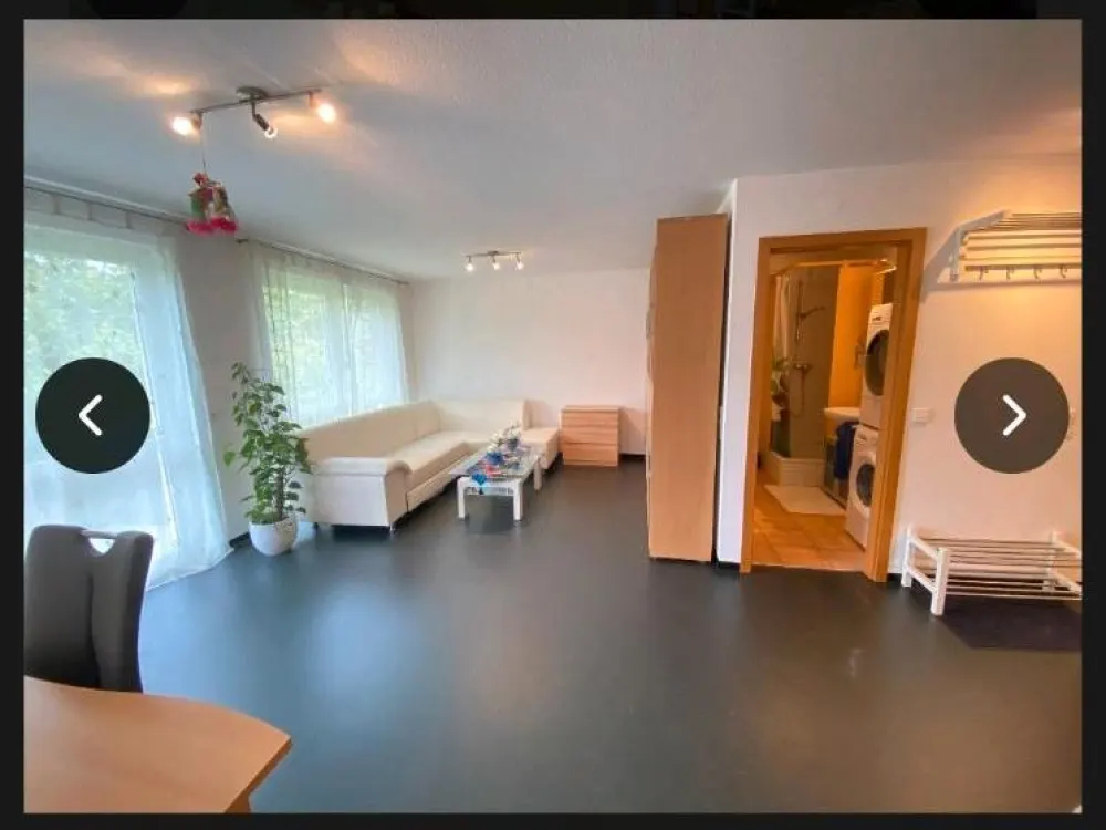 2 Zimmer Wohnung mit Balkon, Einbauküche, Tiefgaragenstellplatz