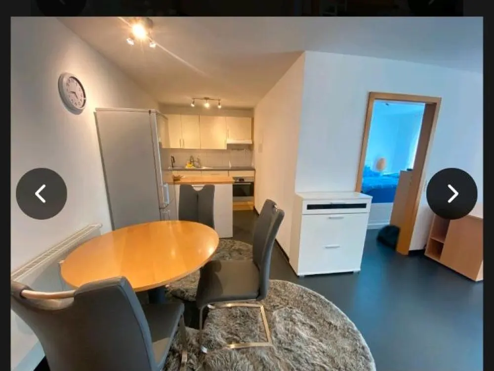 2 Zimmer Wohnung mit Balkon, Einbauküche, Tiefgaragenstellplatz