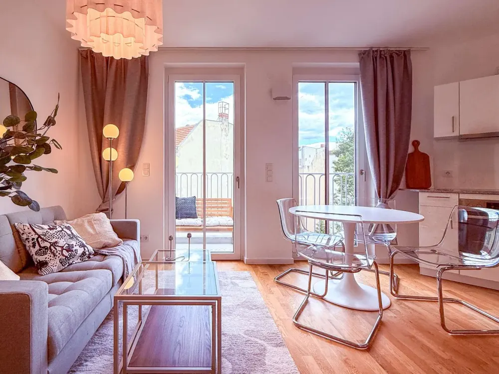 Moderne Wohnung zum ruhigen Innenhof - gut erreichbar und schnell zum KuDamm