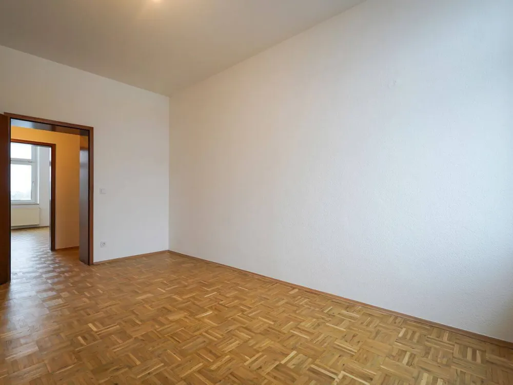 Mörsenbroich: Charmante Altbauwohnung mit Balkon