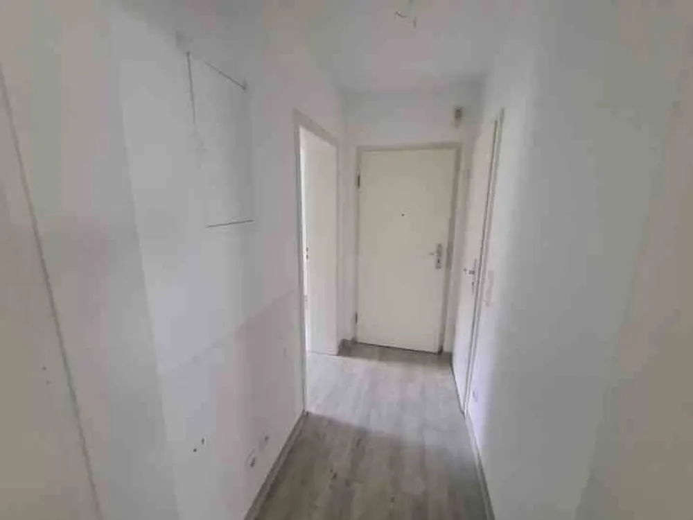 Ab zum 01.10.2026: 2-Zimmer plus Wohnküche, mit modernem Tageslichtbad