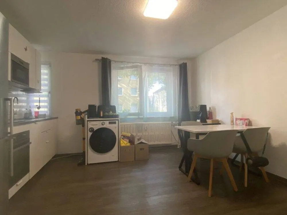 Ab zum 01.10.2026: 2-Zimmer plus Wohnküche, mit modernem Tageslichtbad