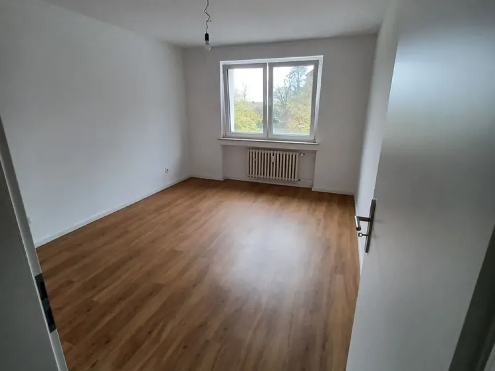 Helle 2-Zimmer-Wohnung mit Balkon im 2. OG in Köln - provisionsfrei