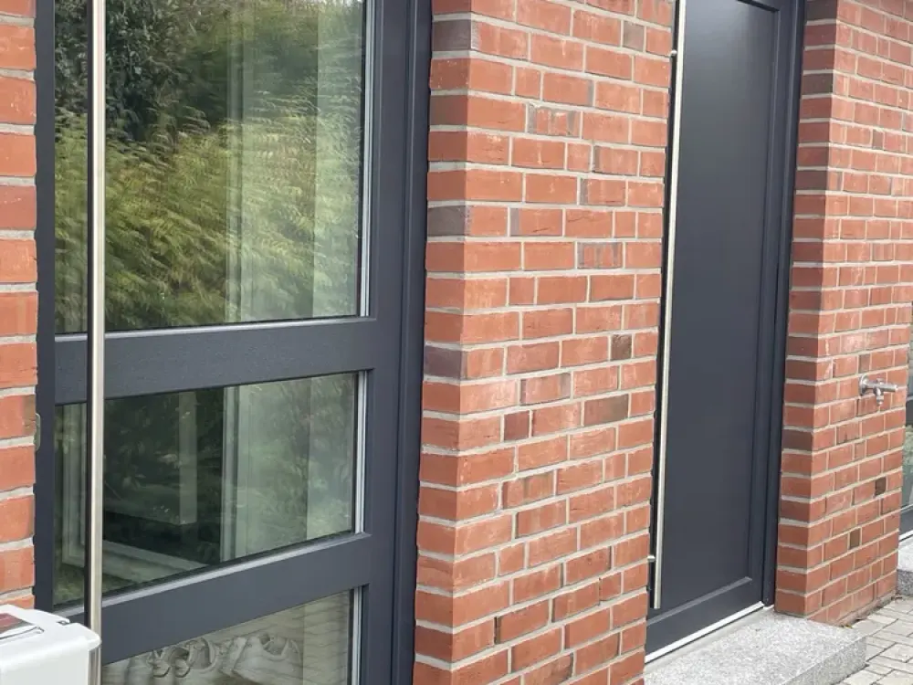 Schöne 4,5 Zimmer Wohnung mit Balkon und EBK in Seevetal