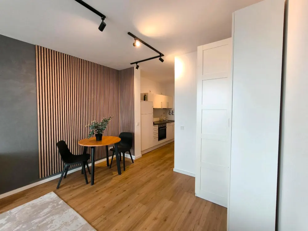 1-Zimmer Wohnung voll möbliert mit Einbauküche