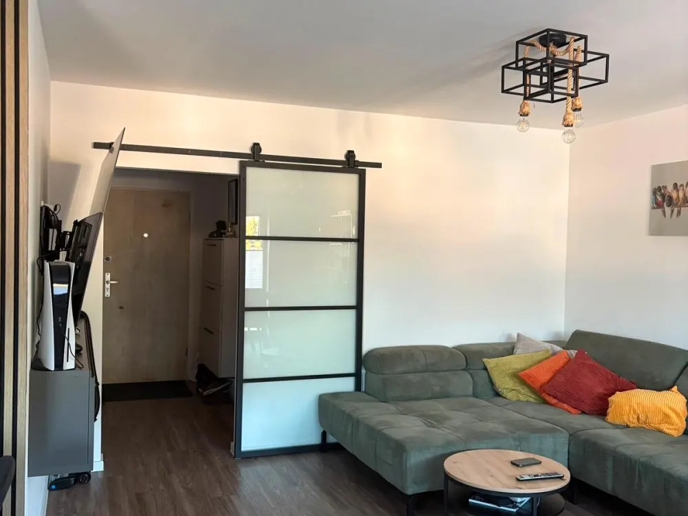 2024 sanierte 2,5 Zimmer in Rösrath 1. Etage mit Stellplatz EBK
