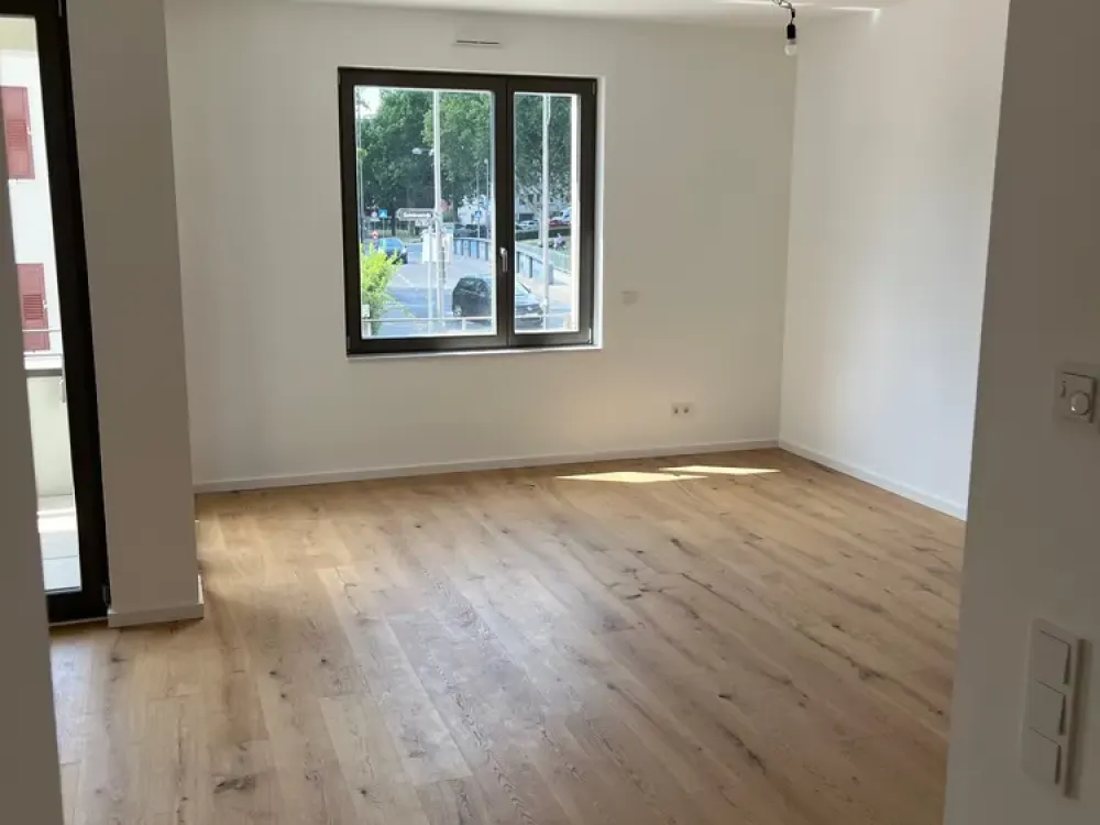 Direkt vom Eigentümer! NEUBAU Erstbezug: Hochwertige 3 Zimmer Gartenwohnung in Eschersheim