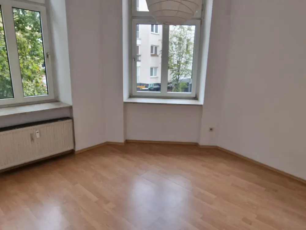 Wohnen mit Charakter: 2-Zimmer-Wohnung in Köln-Altstadt-Nord