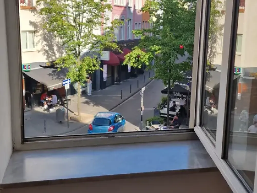 Wohnen mit Charakter: 2-Zimmer-Wohnung in Köln-Altstadt-Nord