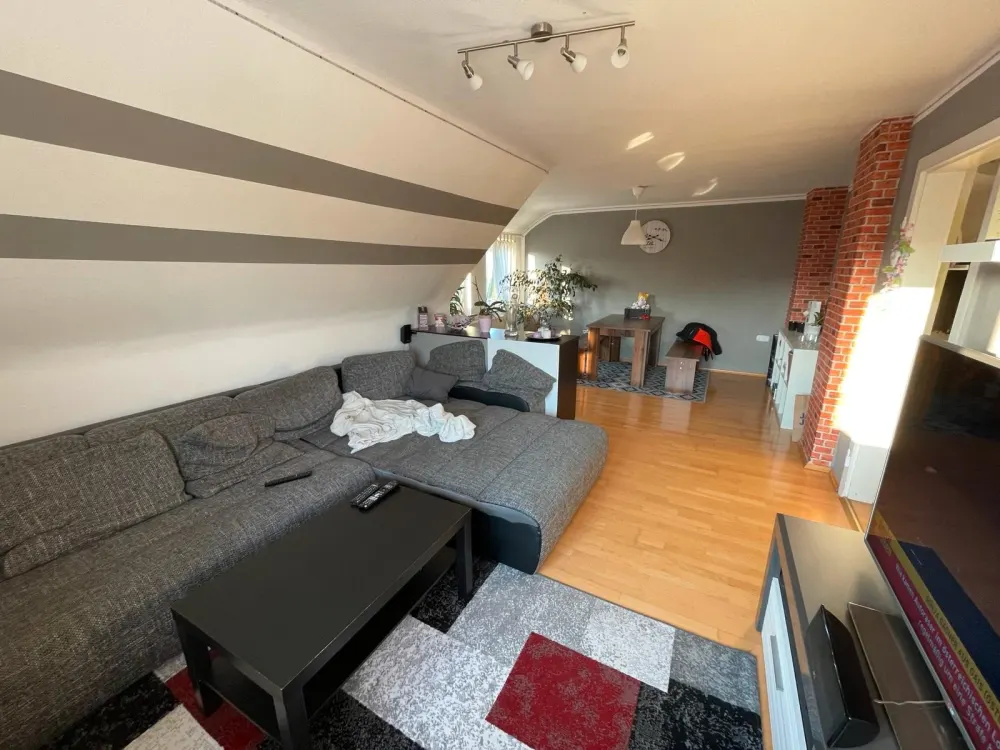 Großzügige 3,5-Zimmer-Wohnung mit 2 Schlafzimmern, 67 m²