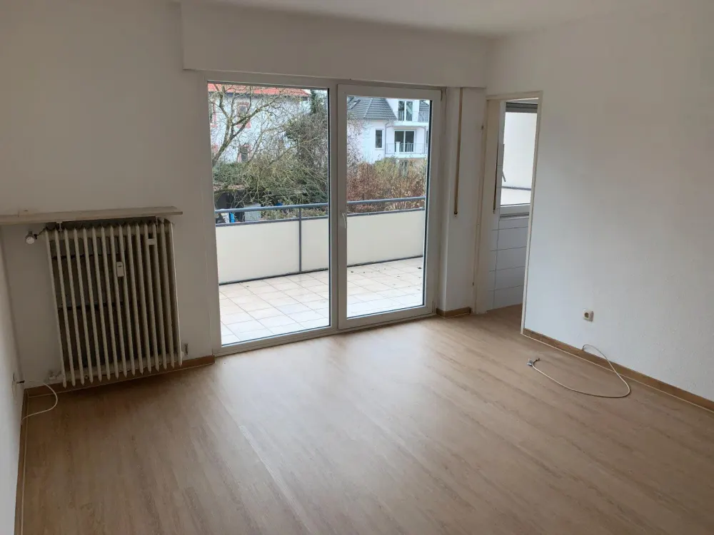 Freundliche 1 Zimmer Wohnung mit Balkon