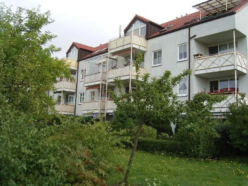 neu renoviert - Balkon -Tiefgarage - Top Lage im Grünen