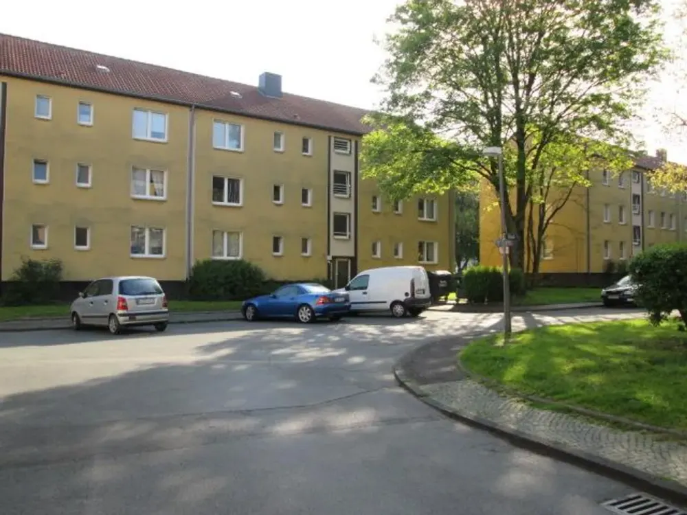 2 Zimmer Wohnung mit etwas Farbe leicht einzugsbereit!