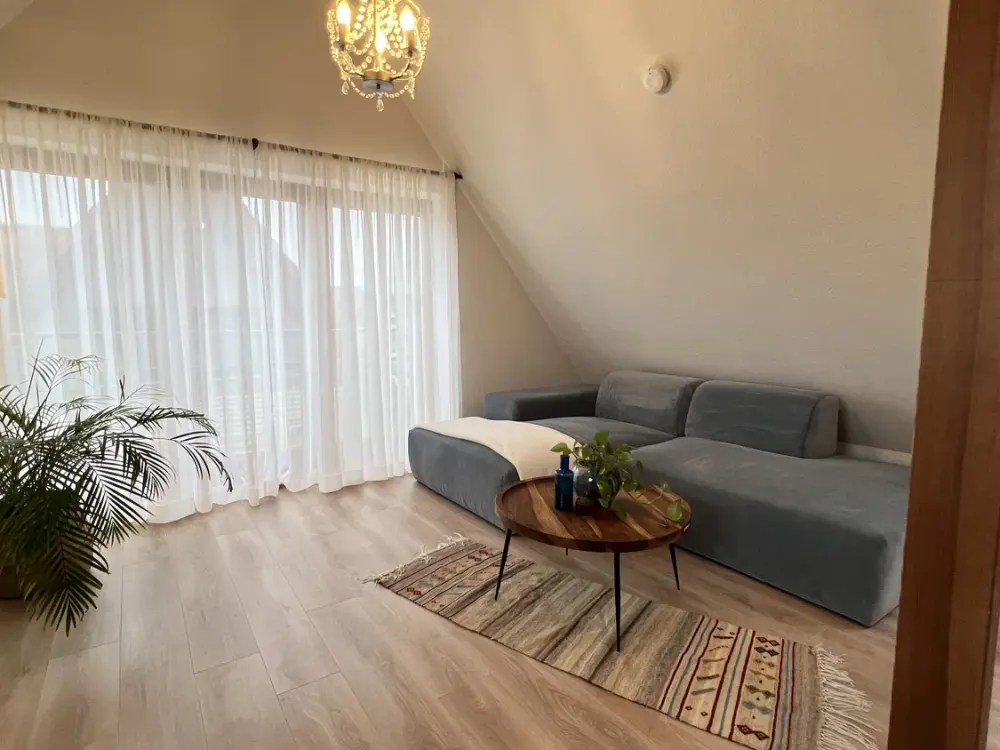 Möblierte Wohnung für 6-7 Monate