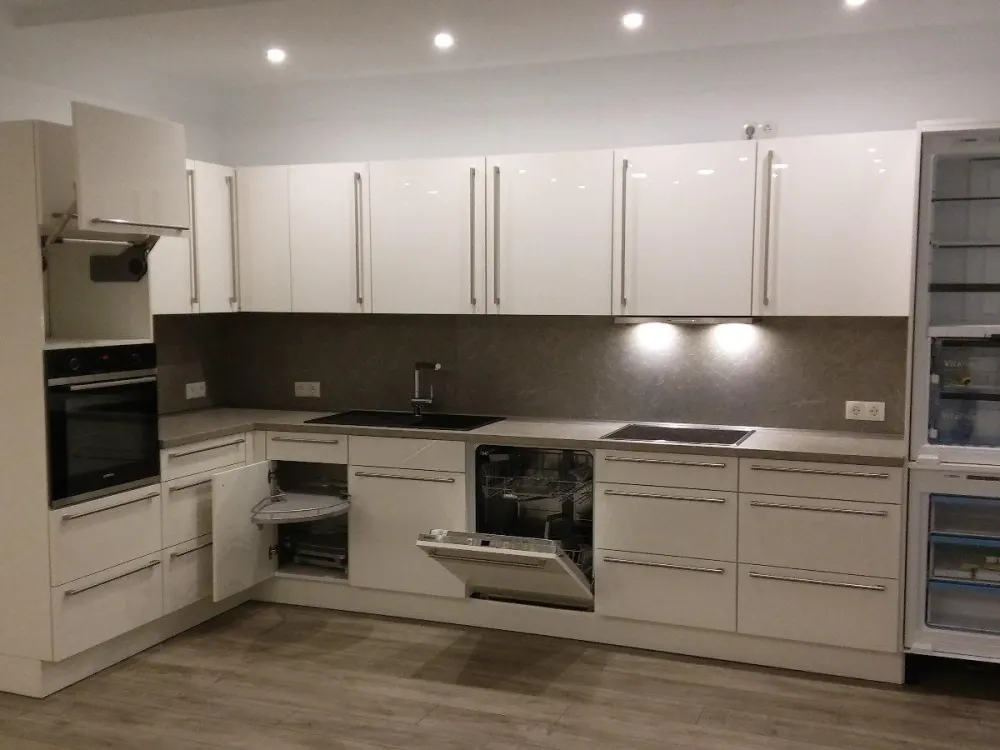 Modern Apartment with Large Balcony in NEW BUILDING for Rent