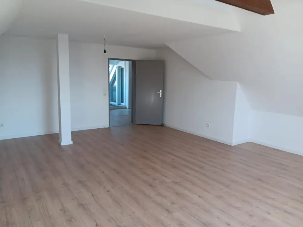 Moderne 3-Zimmer Dachgeschosswohnung in Ganderkesee