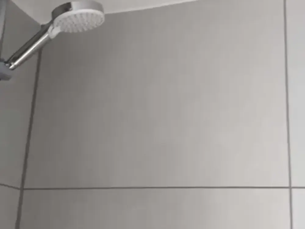 STUDENTENWOHNUNG in Köln: Dachgeschosswohnung