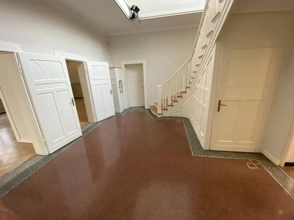 Traumhafte Villa mit Galerie, Wintergarten, Sauna und Garten