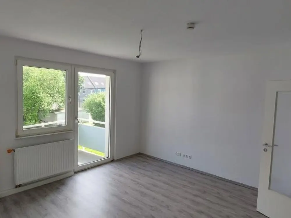 Bei VIVAWEST die Sonnenstrahlen auf dem eigenen Balkon genießen.