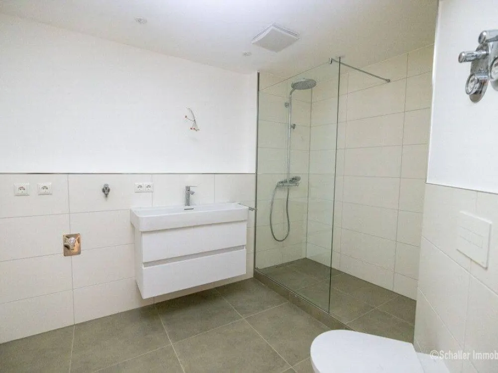 First Occupancy After Renovation! Central 3-Room Basement Apartment N-Wöhrd / Rent Apartment