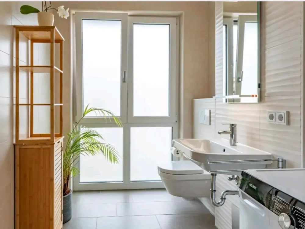 1-Zimmer-Wohnung mit großem Balkon in Lochhausen, München